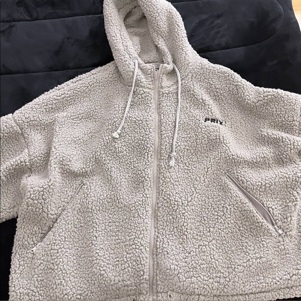 prix workshop fuzzy jacket